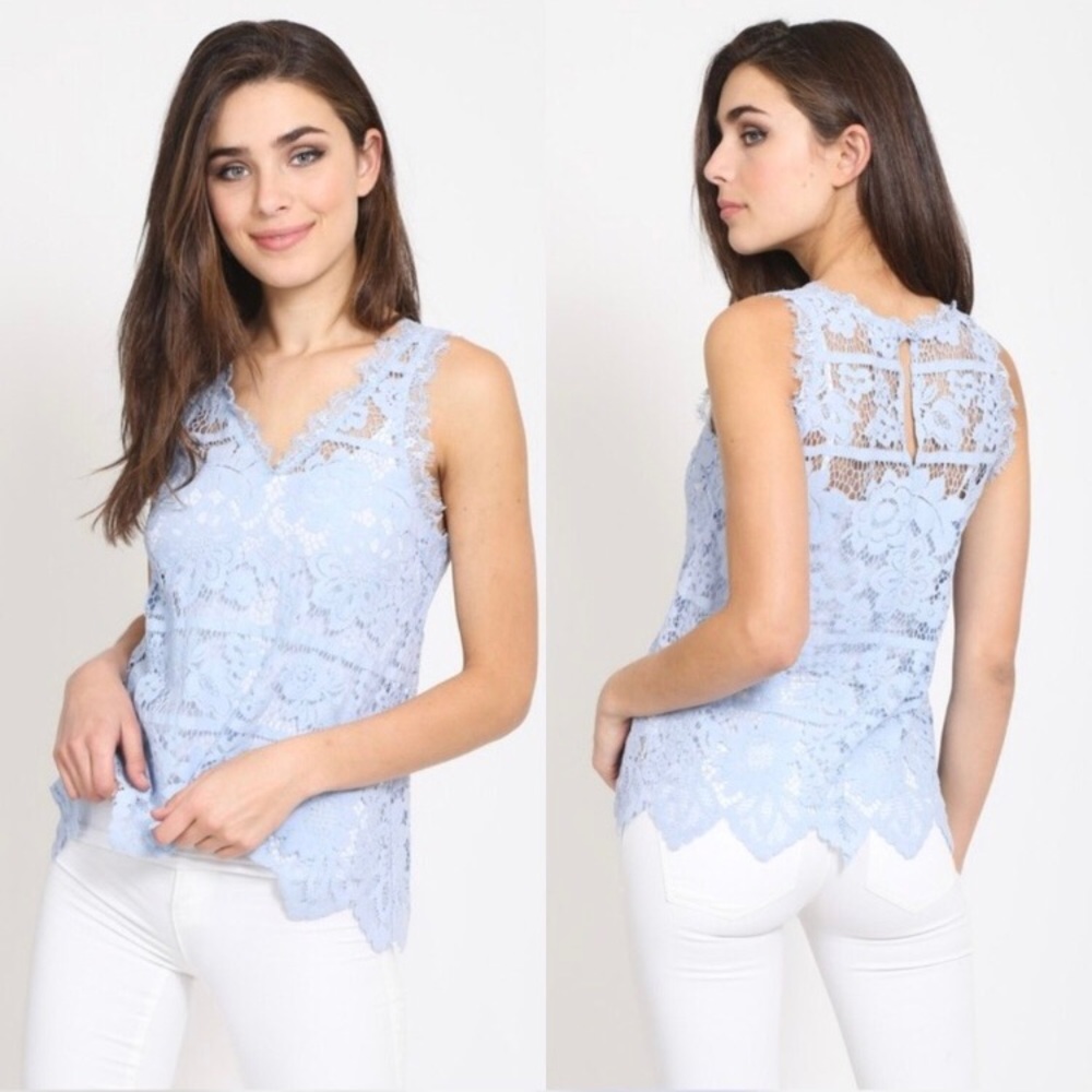 💲🔽Light blue lace tank top